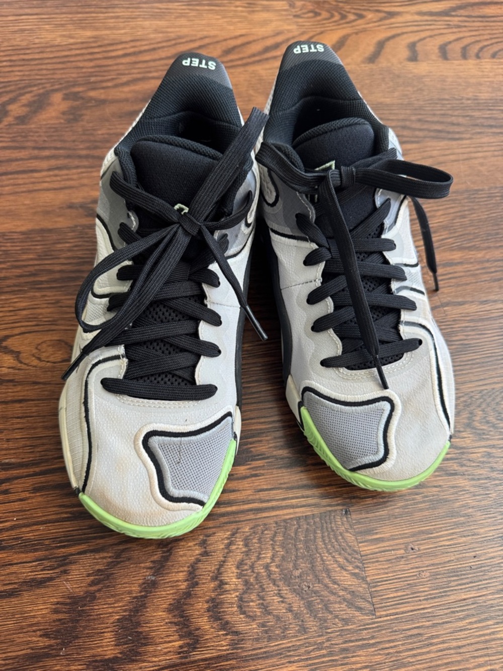 🦄🦄 JORDAN TATUM Kids Sneakers Black, Gray & Green Accent